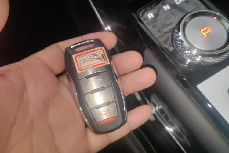 Used Haval H6 2022 3rd Generation 1.5T Automatic Two-Wheel Drive Max Vehicle Key