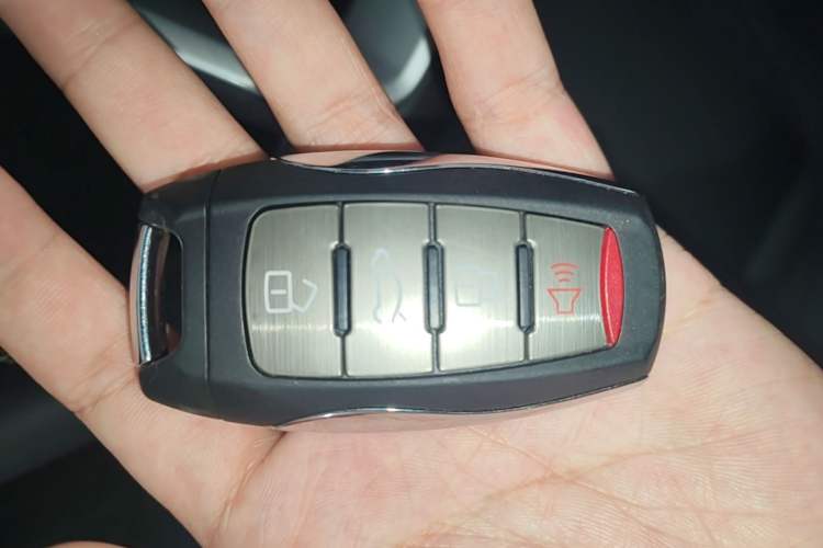 Used Haval H6 2022 3rd Generation 1.5T Automatic Two-Wheel Drive Max Vehicle Key