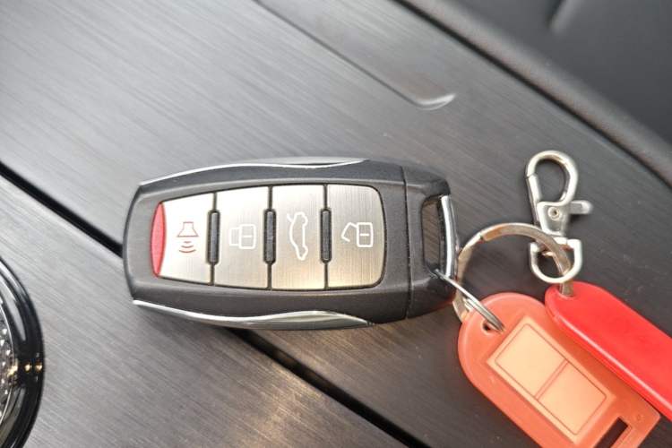 Used Haval H6 2022 3rd Generation 1.5T Automatic Two-Wheel Drive Supreme+ Vehicle Key