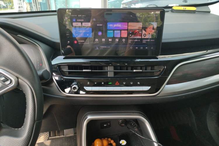 Used Haval H6 2023 National Trend Edition 1.5T Automatic Urban Version Audio And AC Panel
