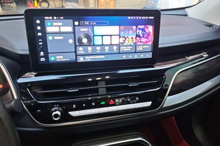 Used Haval H6 2023 National Trend Edition 1.5T Automatic Champion Version Audio And AC Panel