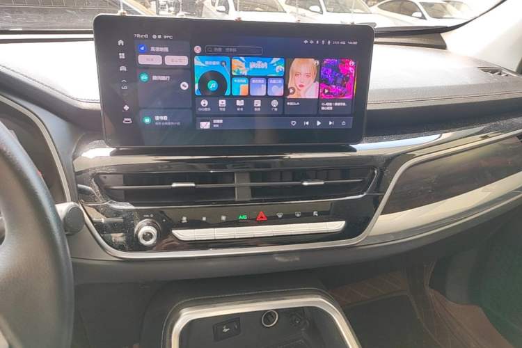 Used Haval H6 2023 National Trend Edition 1.5T Automatic Champion Version Audio And AC Panel