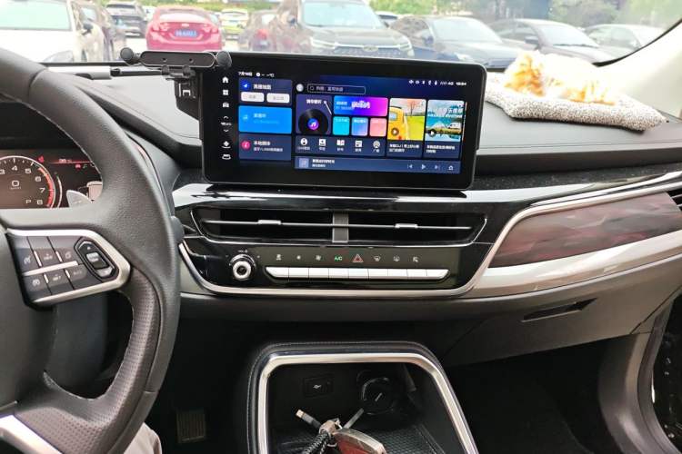 Used Haval H6 2023 National Trend Edition 1.5T Automatic Champion Version Audio And AC Panel