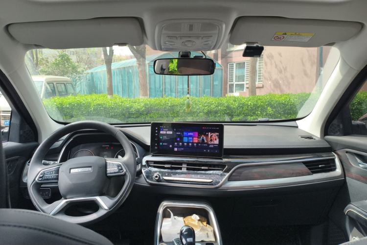 Used Haval H6 2023 National Trend Edition 1.5T Automatic Urban Version Center Console
