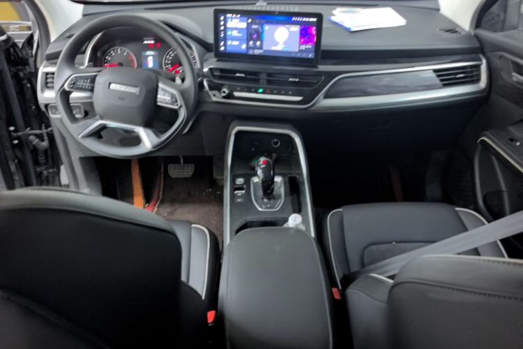 Used Haval H6 2023 National Trend Edition 1.5T Automatic Urban Version Center Console