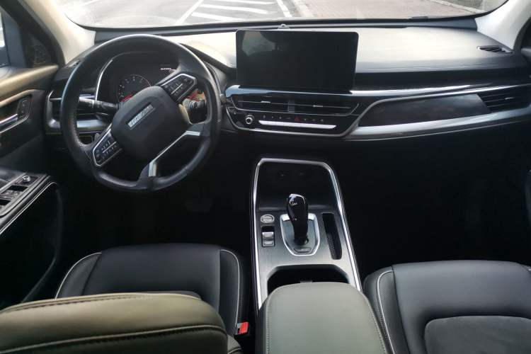Used Haval H6 2023 National Trend Edition 1.5T Automatic Urban Version Center Console