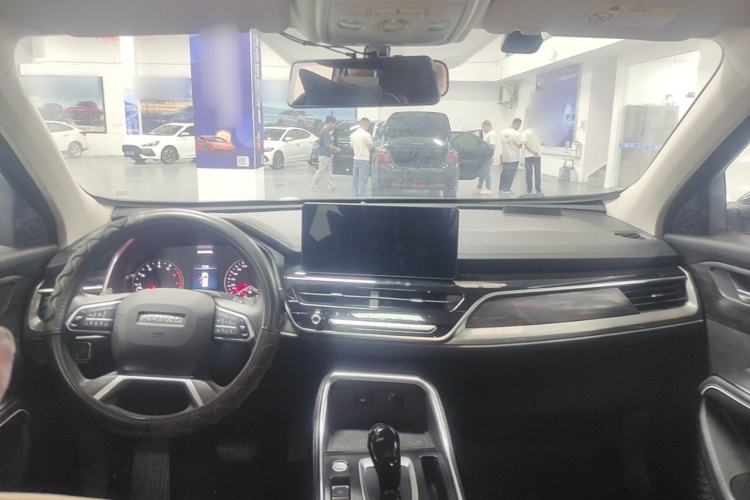 Used Haval H6 2023 National Trend Edition 1.5T Automatic Urban Version Center Console