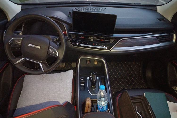 Used Haval H6 2023 National Trend Edition 1.5T Automatic Champion Version Center Console