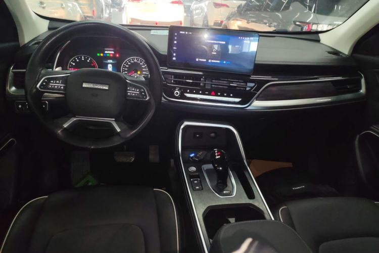 Used Haval H6 2023 National Trend Edition 1.5T Automatic Urban Version Center Console