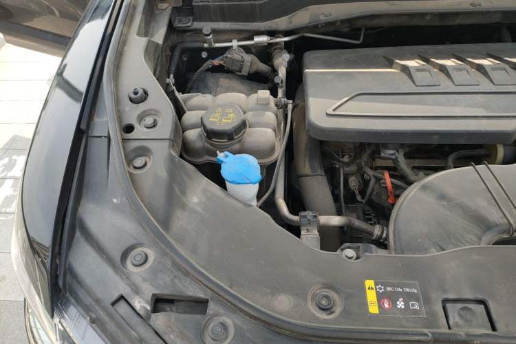 Used Haval H6 2023 National Trend Edition 1.5T Automatic Urban Version Engine Bay Right