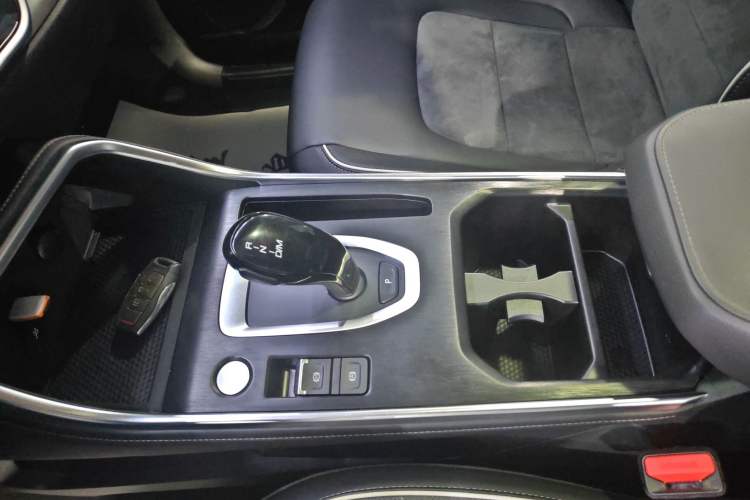 Used Haval H6 2023 National Trend Edition 1.5T Automatic Champion Version Gear Lever