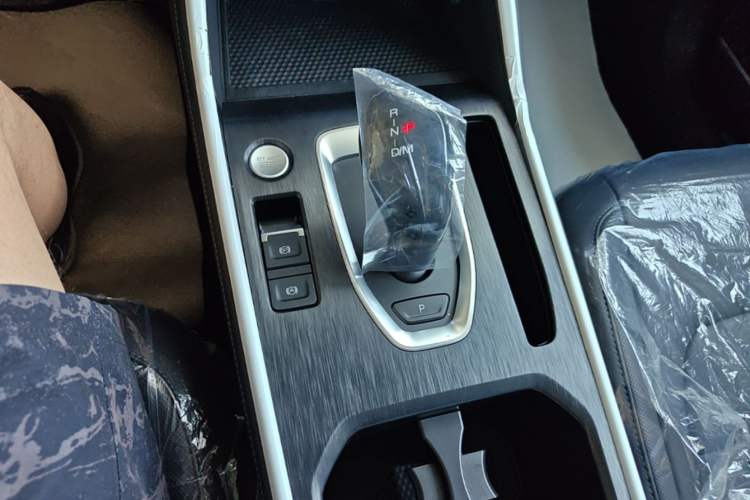 Used Haval H6 2023 National Trend Edition 1.5T Automatic Urban Version Gear Lever