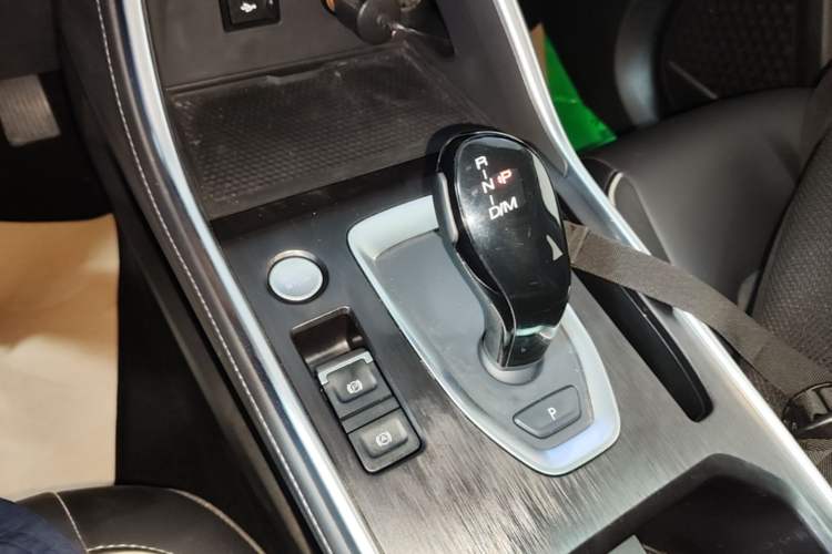 Used Haval H6 2023 National Trend Edition 1.5T Automatic Urban Version Gear Lever