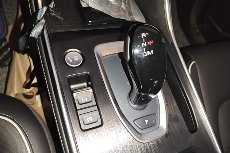 Used Haval H6 2023 National Trend Edition 1.5T Automatic Urban Version Gear Lever