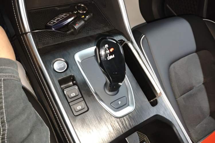 Used Haval H6 2023 National Trend Edition 1.5T Automatic Urban Version Gear Lever