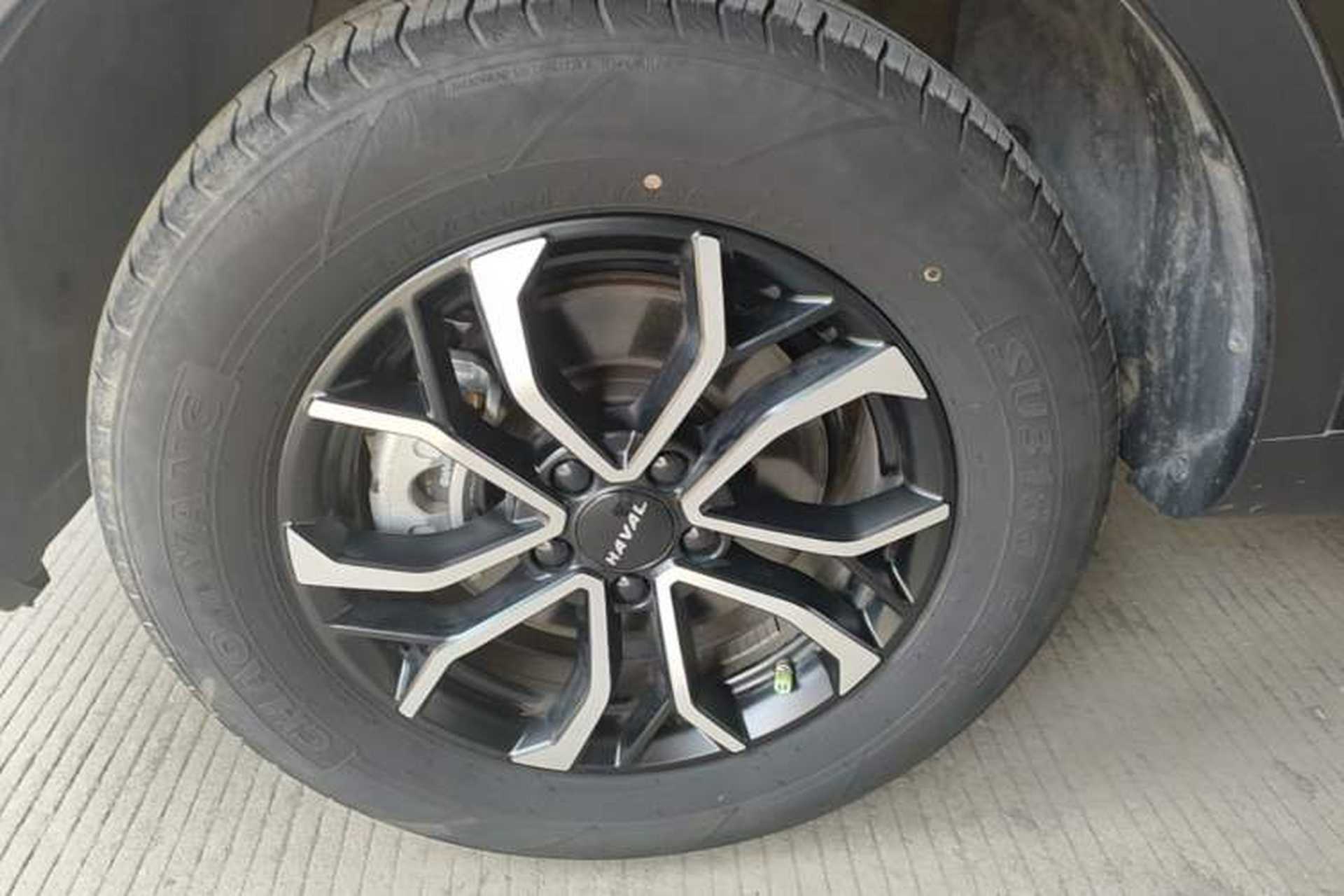 Used Haval H6 2023 National Trend Edition 1.5T Automatic Urban Version Left Front Wheel Hub