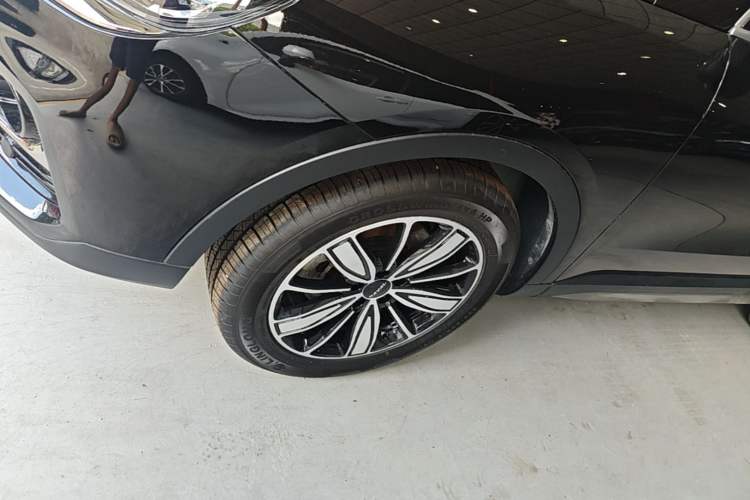 Used Haval H6 2023 National Trend Edition 1.5T Automatic Champion Version Left Front Wheel Hub