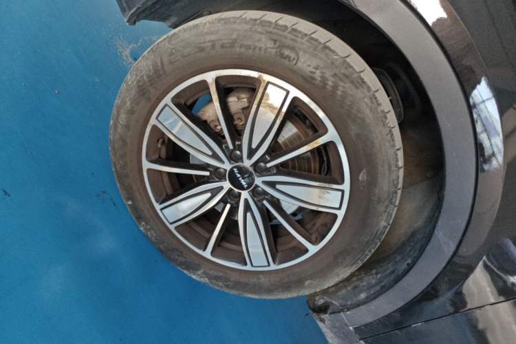 Used Haval H6 2023 National Trend Edition 1.5T Automatic Champion Version Left Front Wheel Hub