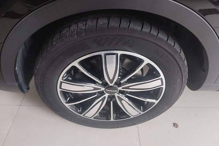 Used Haval H6 2023 National Trend Edition 1.5T Automatic Champion Version Left Front Wheel Hub