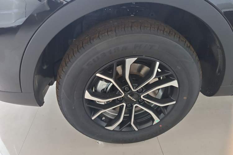 Used Haval H6 2023 National Trend Edition 1.5T Automatic Urban Version Left Front Wheel Hub