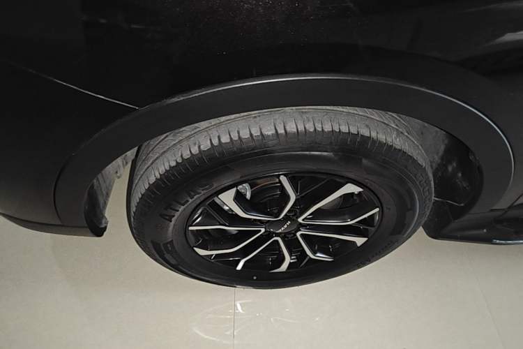 Used Haval H6 2023 National Trend Edition 1.5T Automatic Urban Version Left Front Wheel Hub