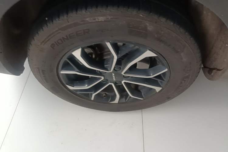 Used Haval H6 2023 National Trend Edition 1.5T Automatic Urban Version Left Front Wheel Hub