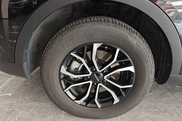 Used Haval H6 2023 National Trend Edition 1.5T Automatic Urban Version Left Front Wheel Hub