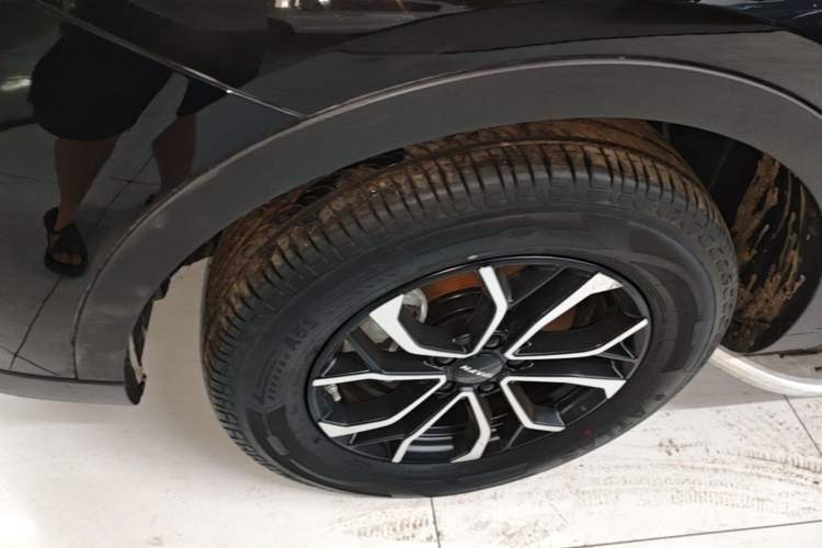 Used Haval H6 2023 National Trend Edition 1.5T Automatic Urban Version Left Front Wheel Hub