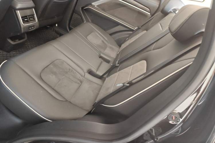 Used Haval H6 2023 National Trend Edition 1.5T Automatic Urban Version Left Rear Seat