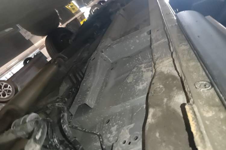 Used Haval H6 2023 National Trend Edition 1.5T Automatic Urban Version Left Side Sill