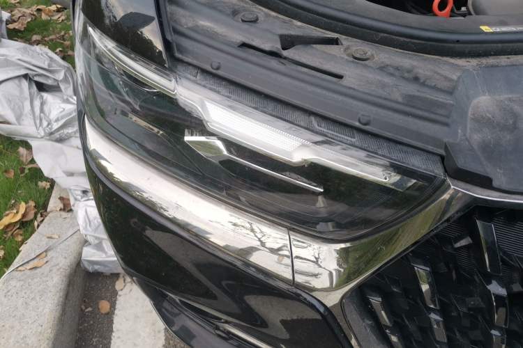 Used Haval H6 2023 National Trend Edition 1.5T Automatic Urban Version Right Front Headlight