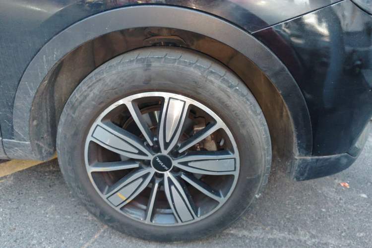 Used Haval H6 2023 National Trend Edition 1.5T Automatic Champion Version Right Front Wheel Hub