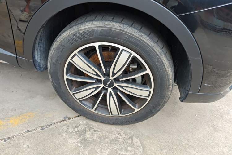 Used Haval H6 2023 National Trend Edition 1.5T Automatic Champion Version Right Front Wheel Hub