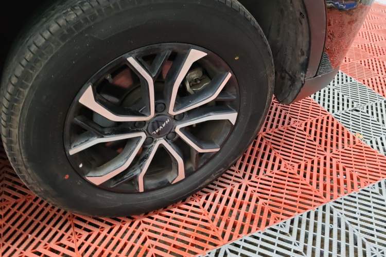 Used Haval H6 2023 National Trend Edition 1.5T Automatic Urban Version Right Front Wheel Hub