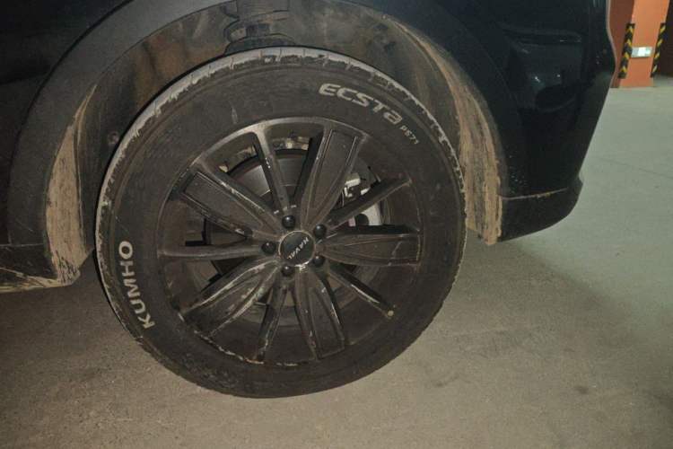 Used Haval H6 2023 National Trend Edition 1.5T Automatic Champion Version Right Front Wheel Hub