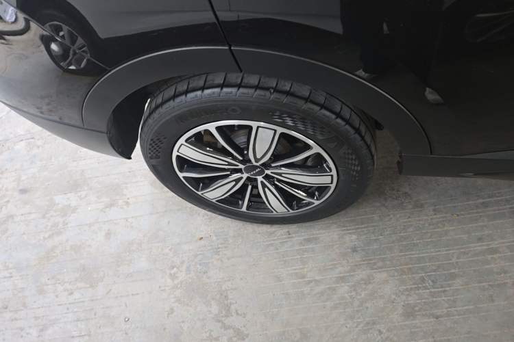 Used Haval H6 2023 National Trend Edition 1.5T Automatic Champion Version Right Rear Wheel Hub