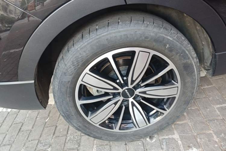 Used Haval H6 2023 National Trend Edition 1.5T Automatic Champion Version Right Rear Wheel Hub