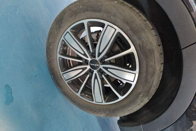 Used Haval H6 2023 National Trend Edition 1.5T Automatic Champion Version Right Rear Wheel Hub