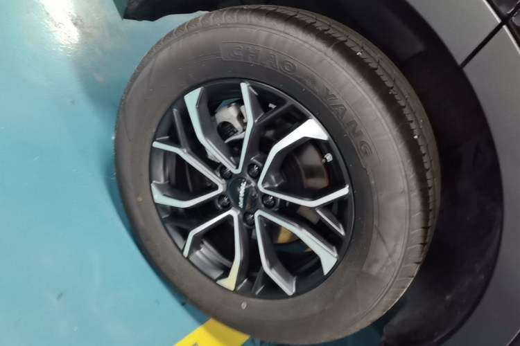 Used Haval H6 2023 National Trend Edition 1.5T Automatic Urban Version Right Rear Wheel Hub