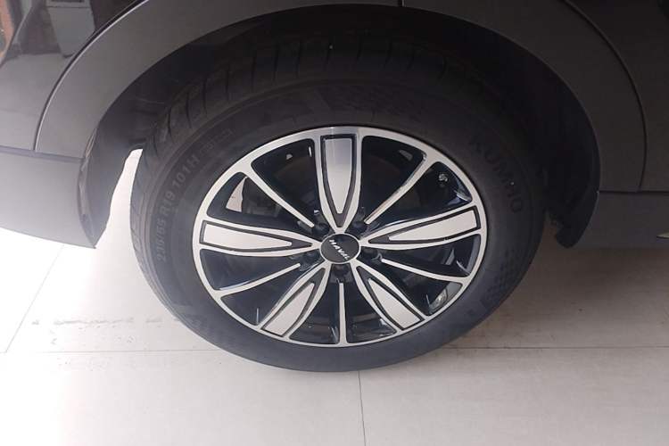 Used Haval H6 2023 National Trend Edition 1.5T Automatic Champion Version Right Rear Wheel Hub