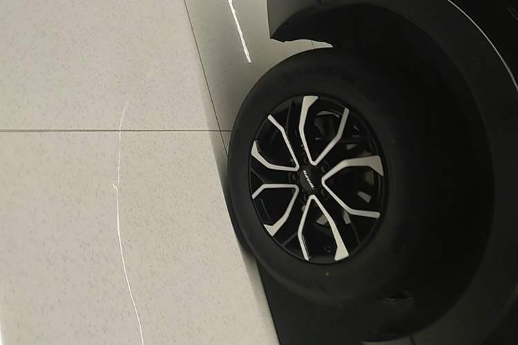 Used Haval H6 2023 National Trend Edition 1.5T Automatic Urban Version Right Rear Wheel Hub