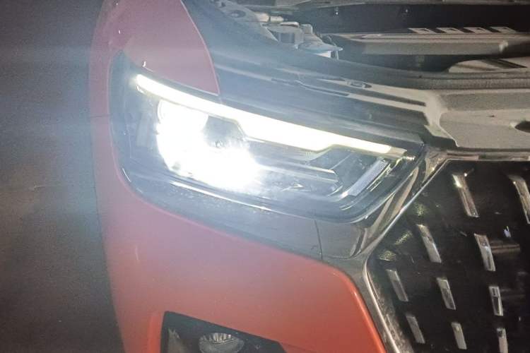 Used Haval H6 2023 National Trend Edition 1.5T Automatic Urban Version Right Front Headlight