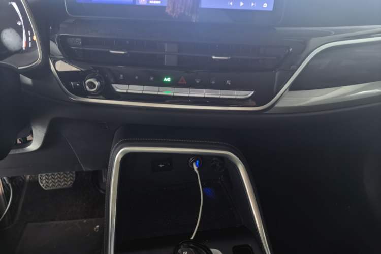 Used Haval H6 2023 National Trend Edition 1.5T Automatic Champion Version Audio And AC Panel