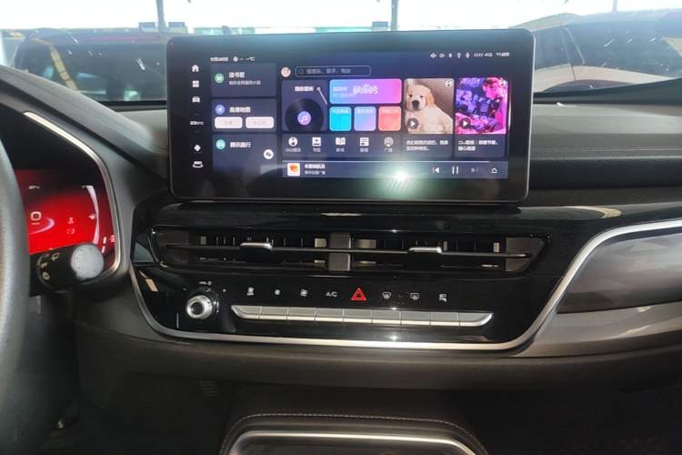 Used Haval H6 2023 National Trend Edition 1.5T Automatic Champion Version Audio And AC Panel