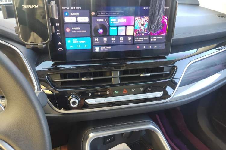 Used Haval H6 2023 National Trend Edition 1.5T Automatic Champion Version Audio And AC Panel