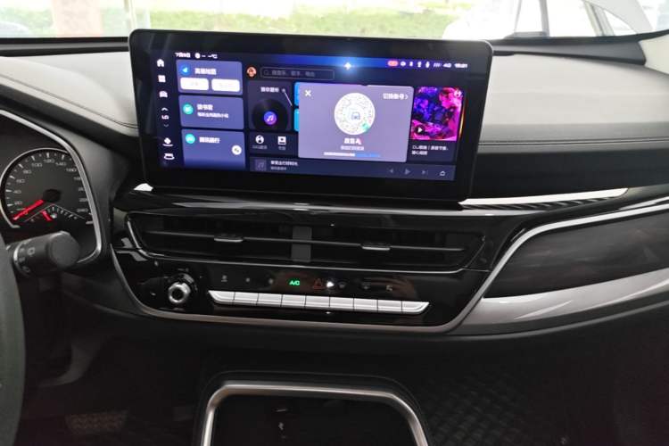 Used Haval H6 2023 National Trend Edition 1.5T Automatic Urban Version Audio And AC Panel