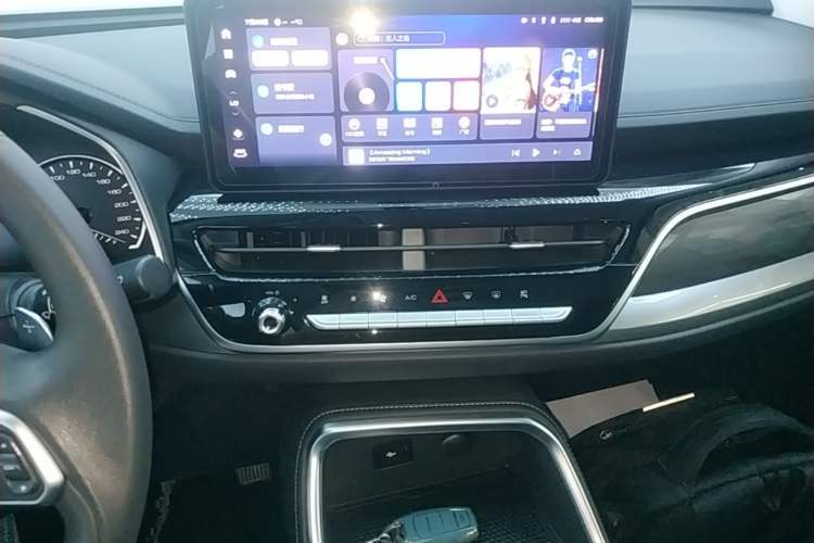 Used Haval H6 2023 National Trend Edition 1.5T Automatic Urban Version Audio And AC Panel