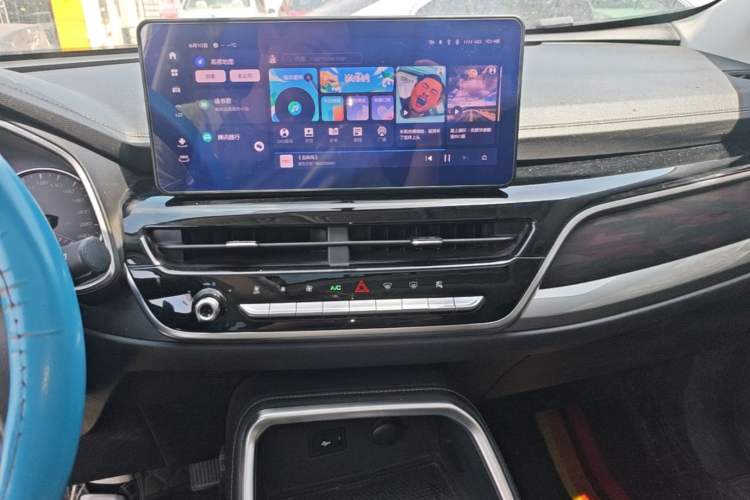 Used Haval H6 2023 National Trend Edition 1.5T Automatic Urban Version Audio And AC Panel