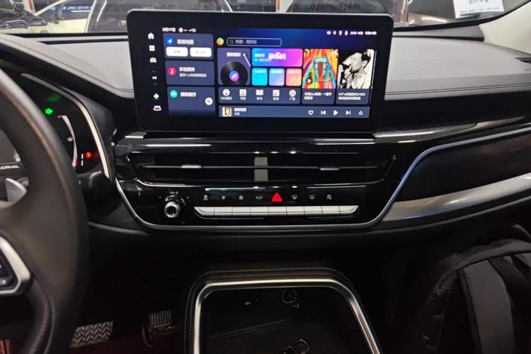 Used Haval H6 2023 National Trend Edition 1.5T Automatic Champion Version Audio And AC Panel