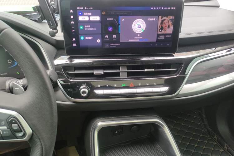 Used Haval H6 2023 National Trend Edition 1.5T Automatic Champion Version Audio And AC Panel